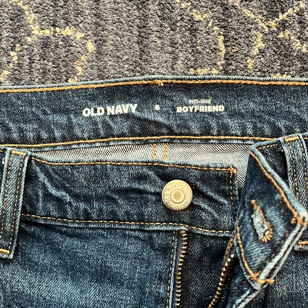 Mid Rise Ankle Distressed Jeans - Picture 4 of 10